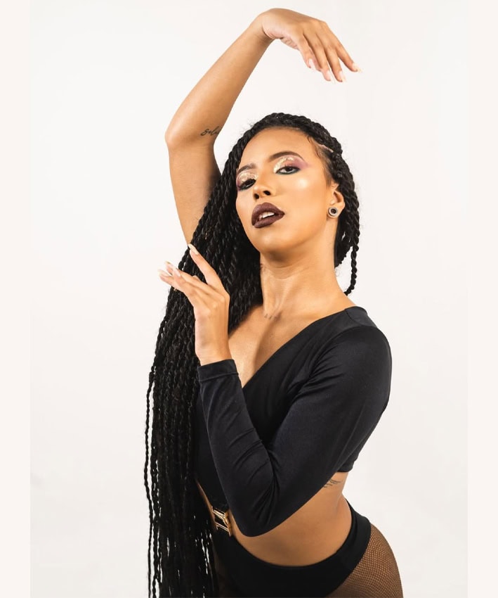 Alejandra Club Dancer 7770087